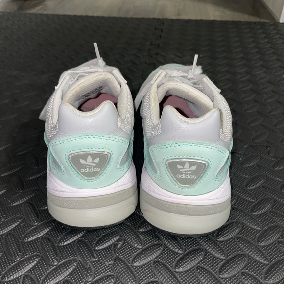 ADIDAS Falcon- Watermelon - Picture 4 of 5